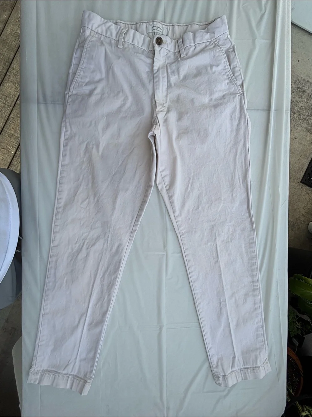 Banana Republic Men's Cream Athletic Lived In Chinos